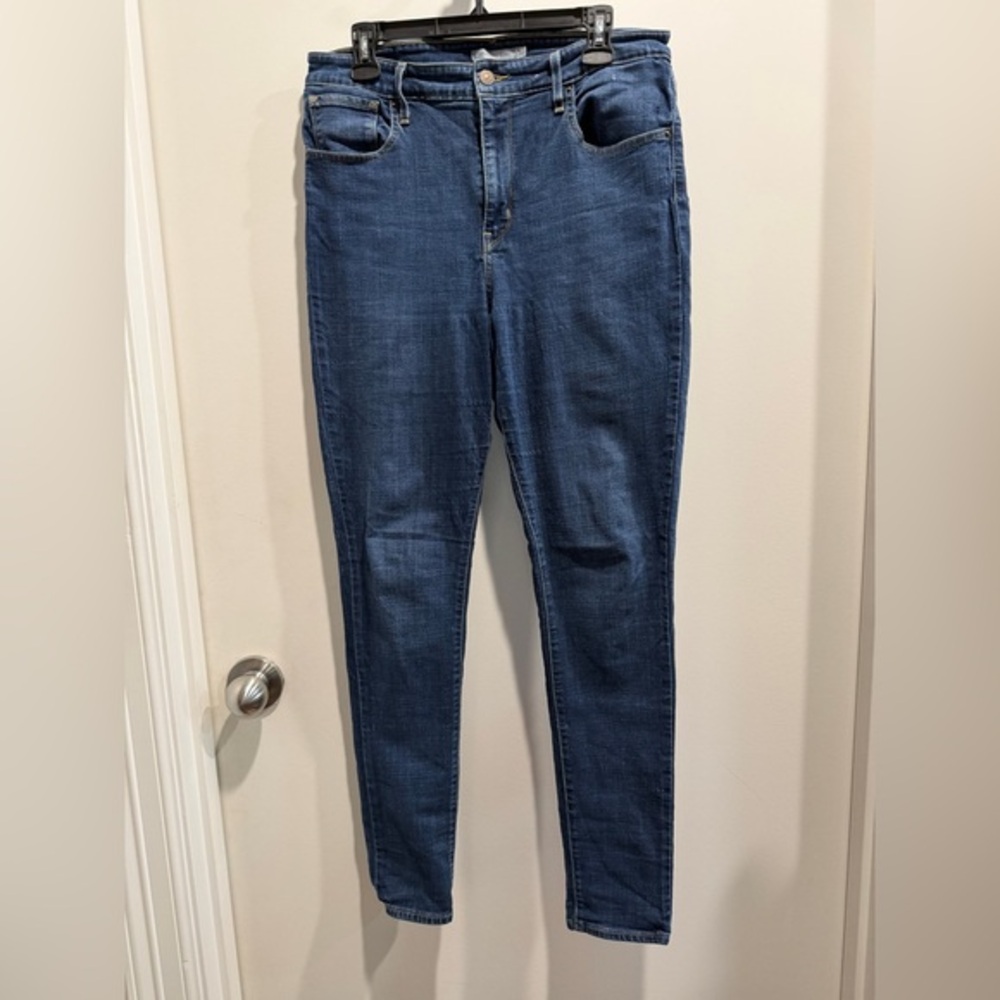 Levi's Women's Classic Blue Skinny Jeans